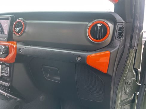 Used 2023 Jeep Gladiator Sport image 46