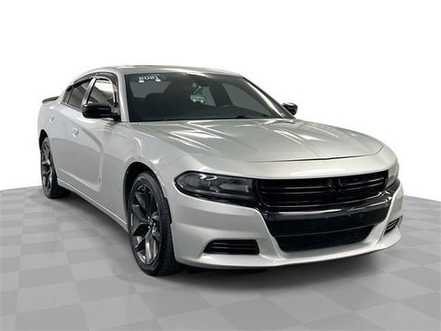 Used 2021 Dodge Charger SXT w/ Blacktop Package image 40