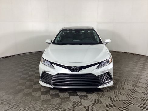 Used 2023 Toyota Camry XLE FWD image 6