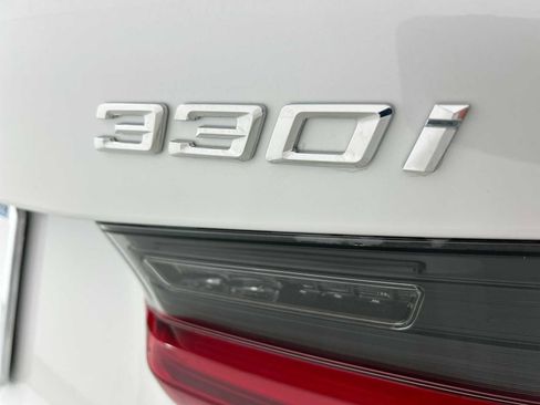 Used 2025 BMW 330i xDrive Sedan w/ Premium Package image 27