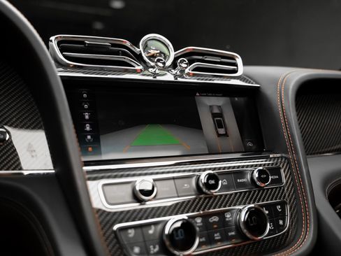 Used 2021 Bentley Bentayga AWD/4WD image 51