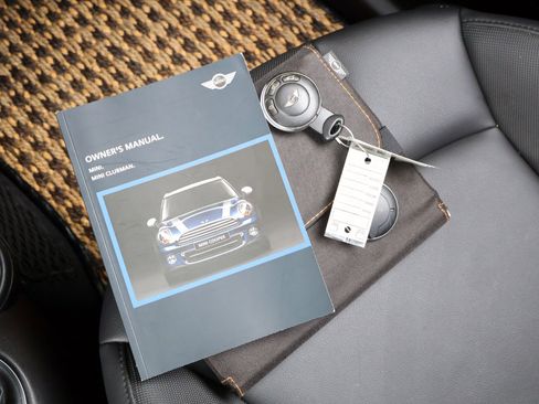 Used 2013 MINI Cooper S w/ Premium Pkg image 25