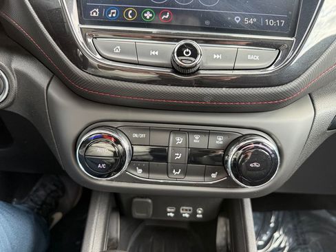 Used 2023 Chevrolet TrailBlazer RS w/ Sun and Liftgate Package image 30