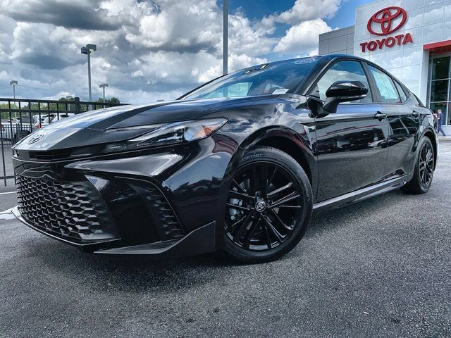 Used 2026 Toyota Camry SE w/ Convenience Package FWD image 4