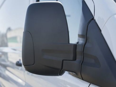 New 2026 Ford Transit 250 148 Medium Roof image 20