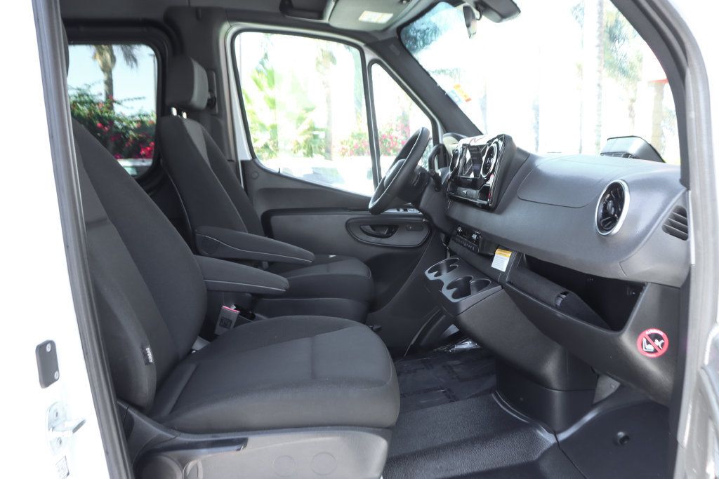 Used 2026 Mercedes-Benz Sprinter 2500 image 39