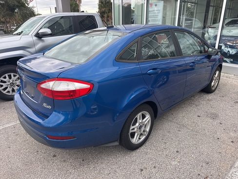 Used 2019 Ford Fiesta SE image 9
