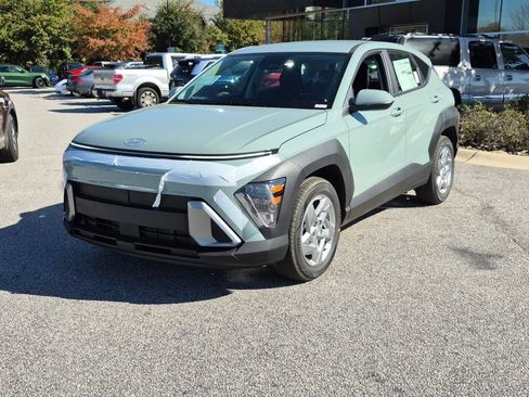 New 2027 Hyundai Kona SE FWD image 2