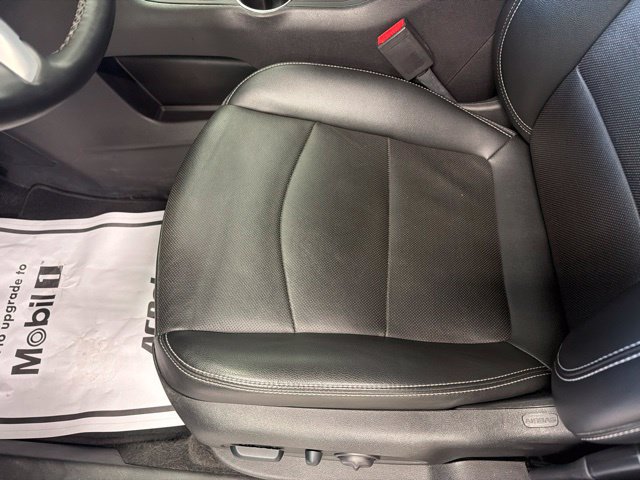 Used 2024 GMC Terrain SLT AWD/4WD image 11
