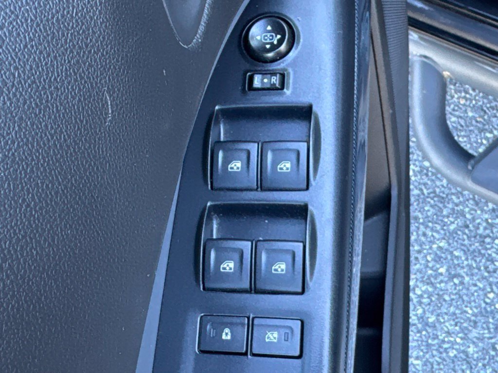 Used 2016 Chevrolet Colorado Z71 AWD/4WD image 19