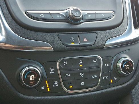 Used 2023 Chevrolet Equinox LT AWD/4WD image 15