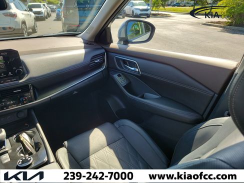 Used 2023 Nissan Rogue Platinum w/ Platinum Premium Package AWD/4WD image 18