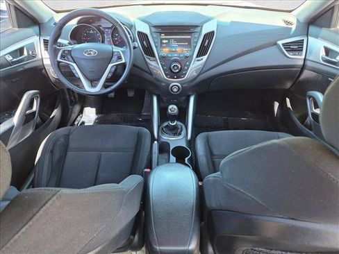 Used 2013 Hyundai Veloster RE:MIX Edition FWD image 17
