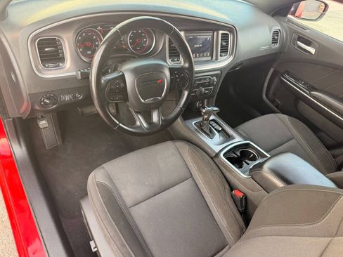 Used 2022 Dodge Charger SXT RWD image 22