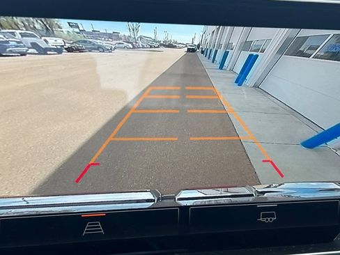 Used 2025 GMC Sierra 1500 Elevation image 16