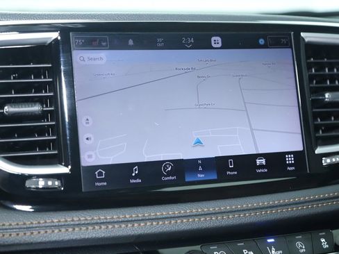 Used 2022 Chrysler Pacifica Pinnacle image 35