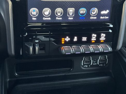 Used 2020 RAM 1500 Limited image 21