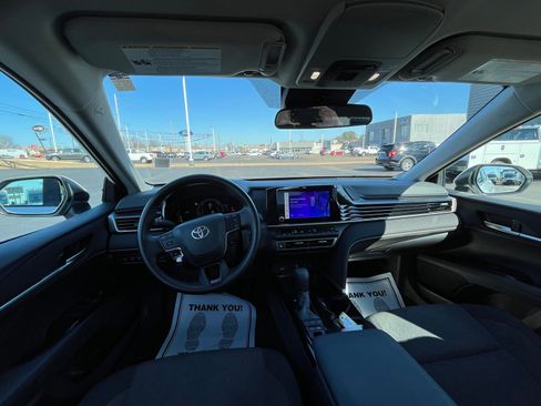 Used 2025 Toyota Camry LE image 16