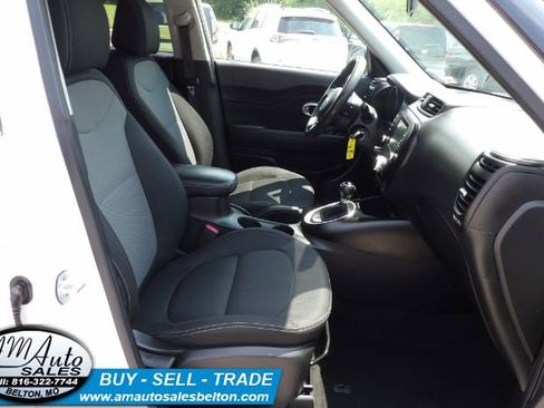 Used 2019 Kia Soul + image 19