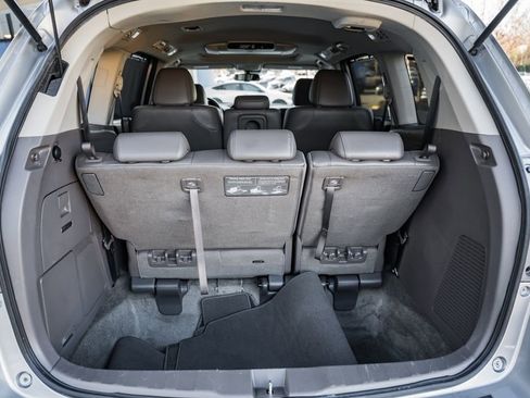 Used 2017 Honda Odyssey Touring Elite image 7
