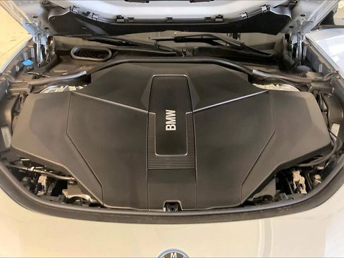 New 2026 BMW i7 xDrive60 AWD/4WD image 16