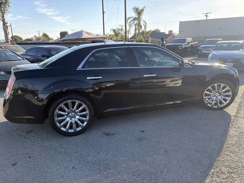 Used 2014 Chrysler 300 Uptown Edition w/ Quick Order Package 22M RWD image 4