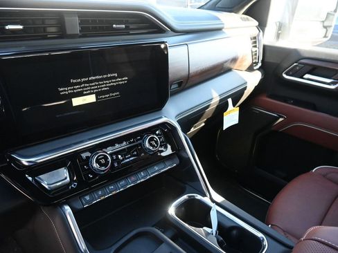 New 2026 GMC Sierra 2500 Denali Ultimate image 23