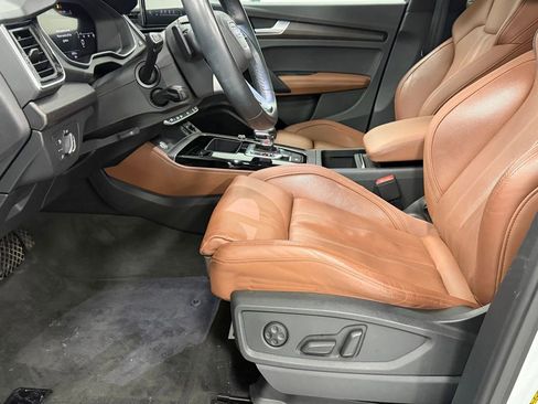 Used 2021 Audi Q5 2.0T Premium Plus w/ Premium Plus Package image 11