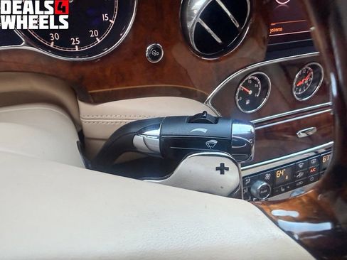 Used 2012 Bentley Mulsanne RWD image 41