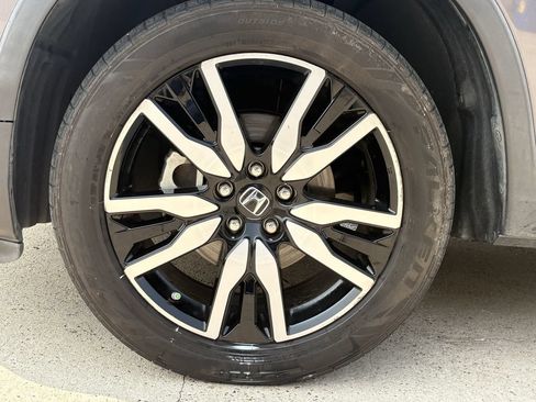 Used 2020 Honda Pilot Touring image 9
