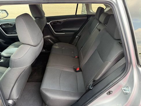 Used 2023 Toyota RAV4 LE FWD image 14