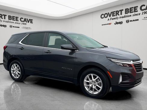 Used 2023 Chevrolet Equinox LT image 1