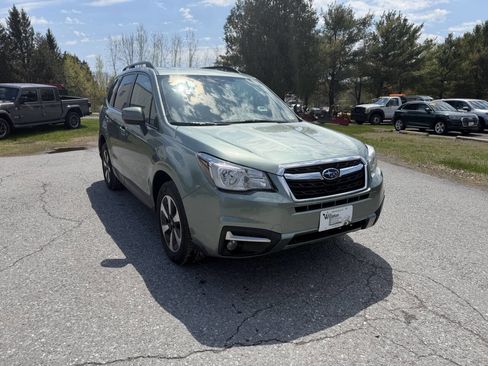 Used 2018 Subaru Forester 2.5i Premium AWD/4WD image 7