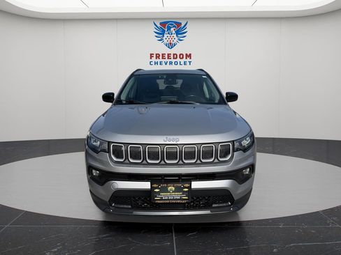 Used 2022 Jeep Compass Latitude w/ Convenience Group AWD/4WD image 8