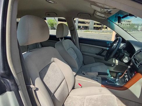 Used 2005 Subaru Outback 2.5i image 26