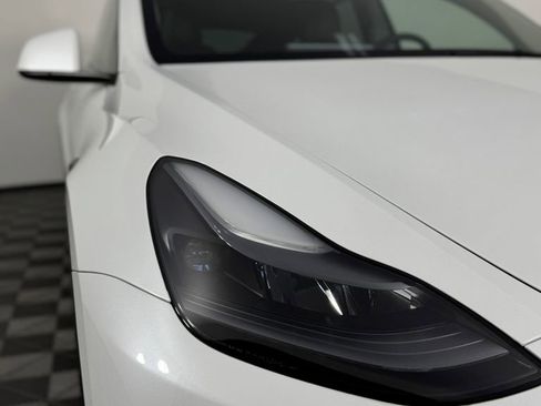 Used 2021 Tesla Model Y Long Range AWD/4WD image 35