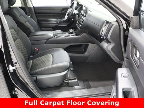 Used 2023 Nissan Pathfinder S image 37