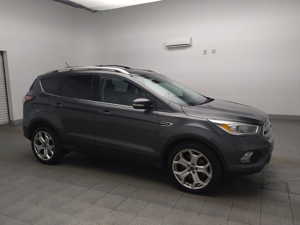Used 2018 Ford Escape Titanium w/ Ford Safe & Smart Package FWD image 11