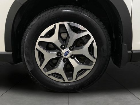 Used 2023 Subaru Forester Premium AWD/4WD image 13