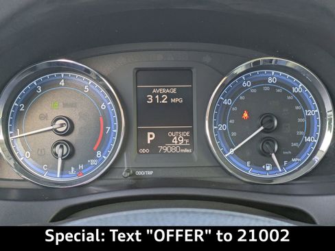 Used 2018 Toyota Corolla LE image 35