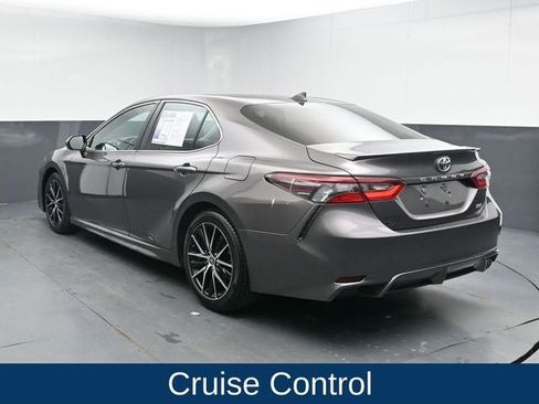 Used 2022 Toyota Camry SE w/ Convenience Package FWD image 8