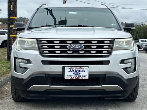 Used 2016 Ford Explorer XLT w/ Equipment Group 202A image 8