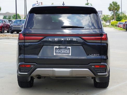 Used 2024 Lexus LX 600 4WD w/ Interior Upgrade Package image 7