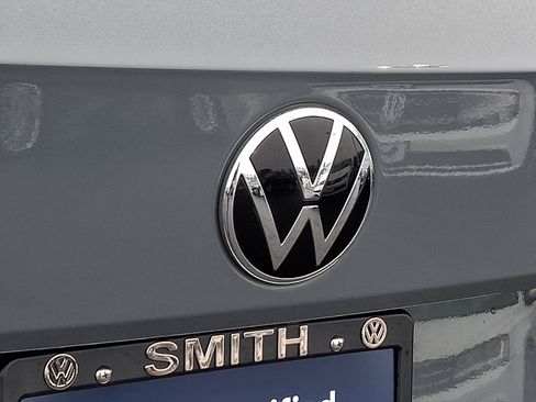 Certified 2023 Volkswagen Taos SE w/ Panoramic Sunroof Package image 31