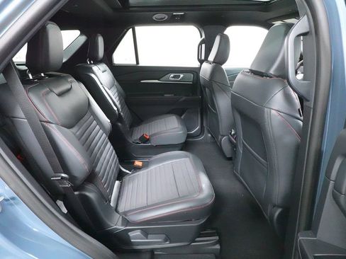 New 2026 Ford Explorer ST-Line AWD/4WD image 30