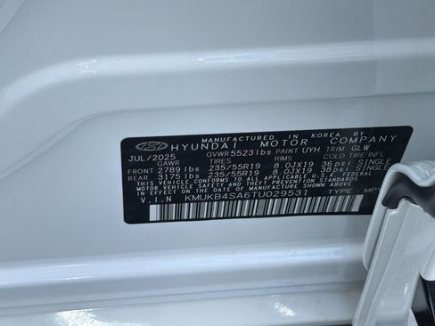 Used 2026 Genesis GV60 RWD image 30