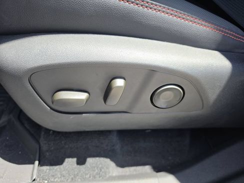 New 2026 Chevrolet Traverse RS w/ LPO, Floor Liner Package FWD image 23