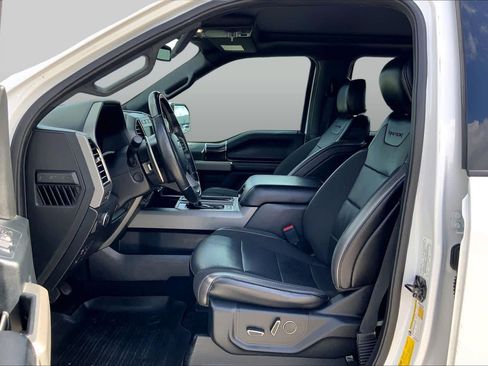 Used 2019 Ford F150 Raptor w/ Equipment Group 802A Luxury AWD/4WD image 8