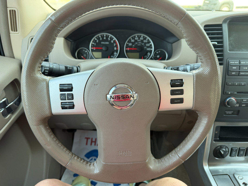 Used 2011 Nissan Pathfinder Silver w/ Protection Pkg AWD/4WD image 32