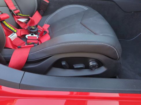 Used 2024 Chevrolet Corvette Stingray Preferred Cpe w/ Z51 Performance Package RWD image 27